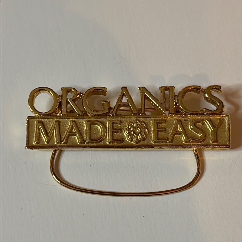 Gold Tone 'Organics Made Easy' Brooch